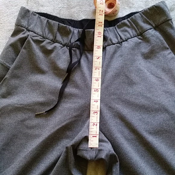 Lululemon On The Fly pants - Picture 8 of 10